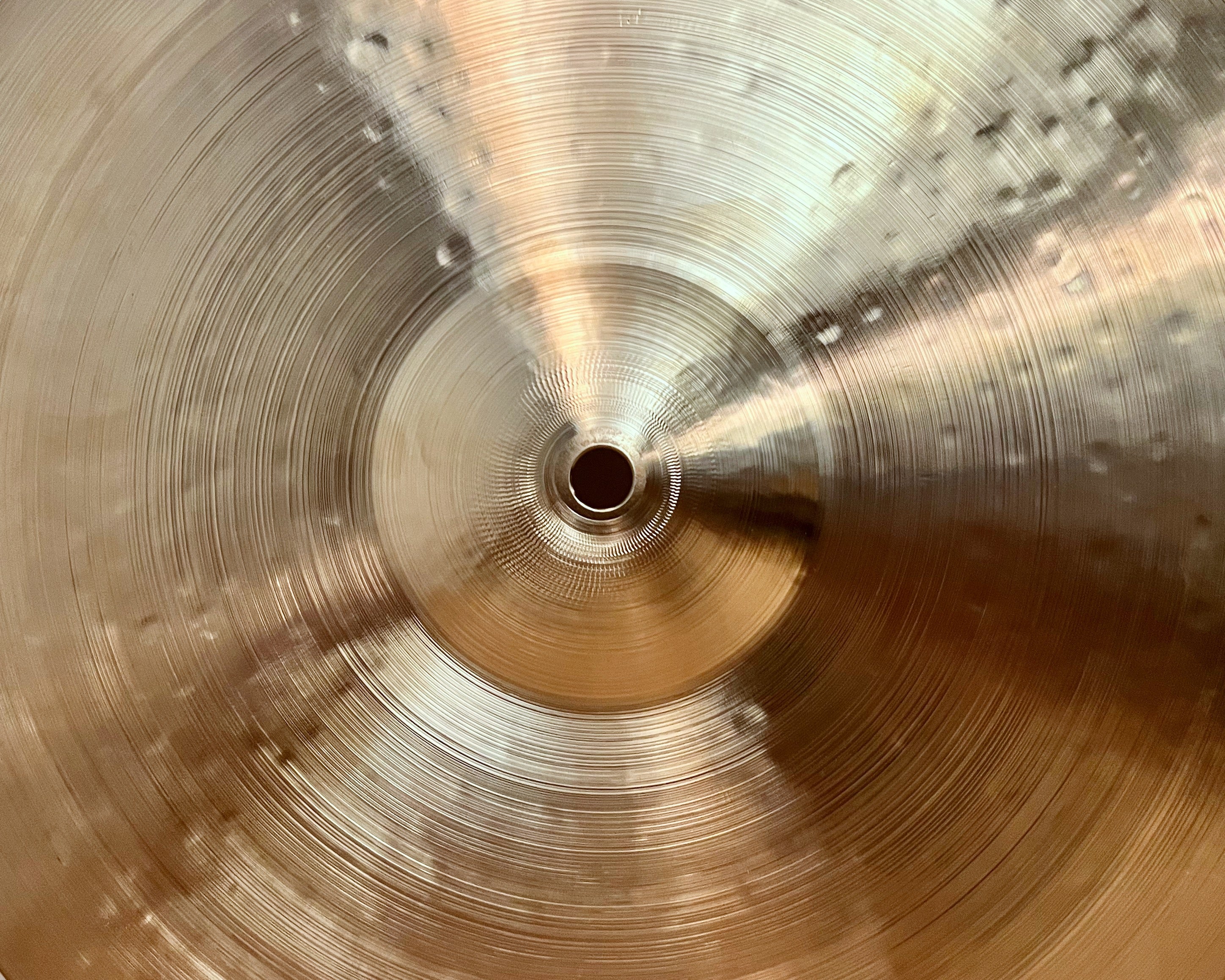 14" Hi-hats, 820 (mpb) / 993 (mpb) grams, B20