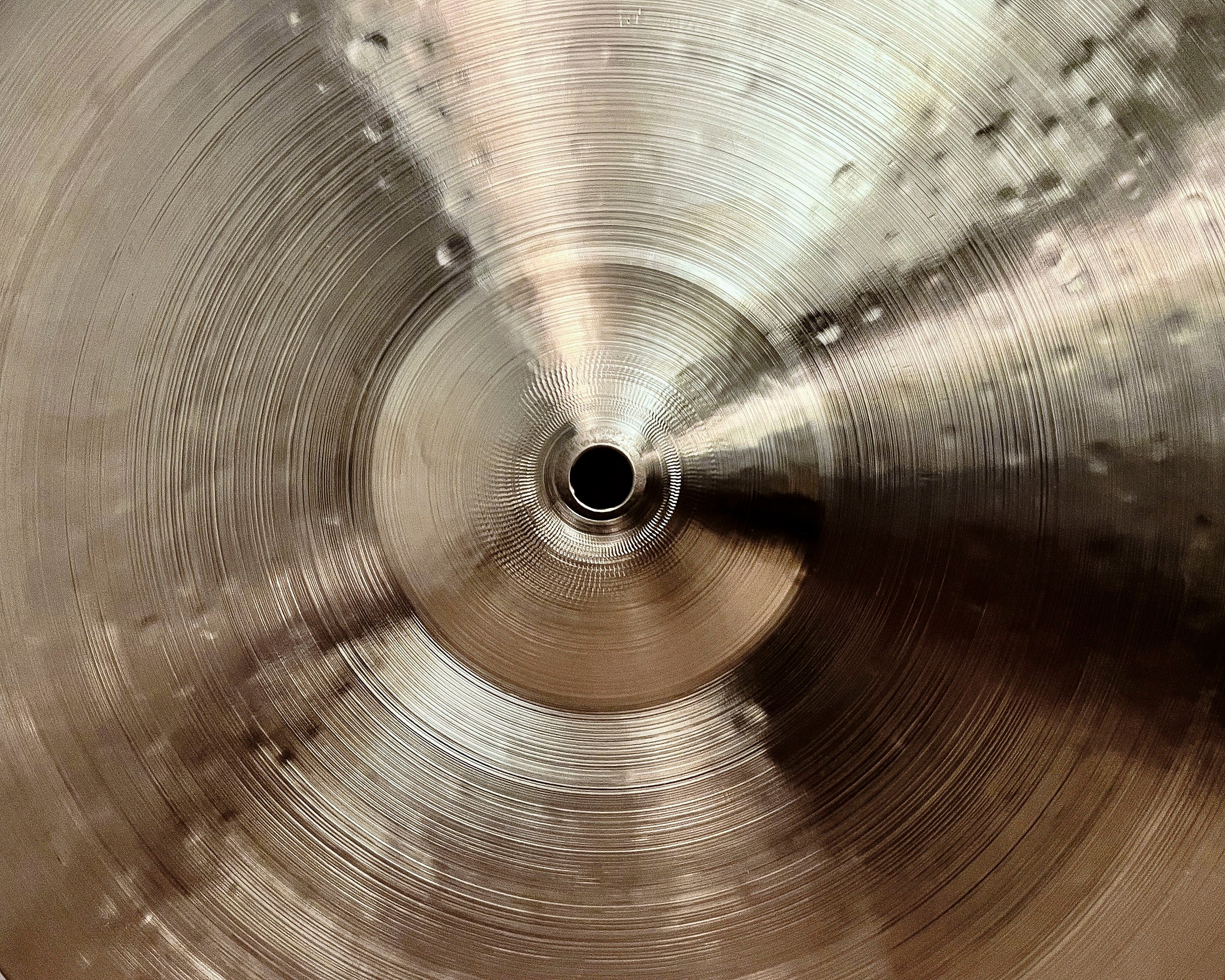 14" Hi-hats, 820 (mpb) / 993 (mpb) grams, B20