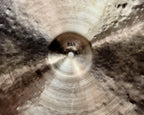 14" Hi-hats, 820 (mpb) / 993 (mpb) grams, B20