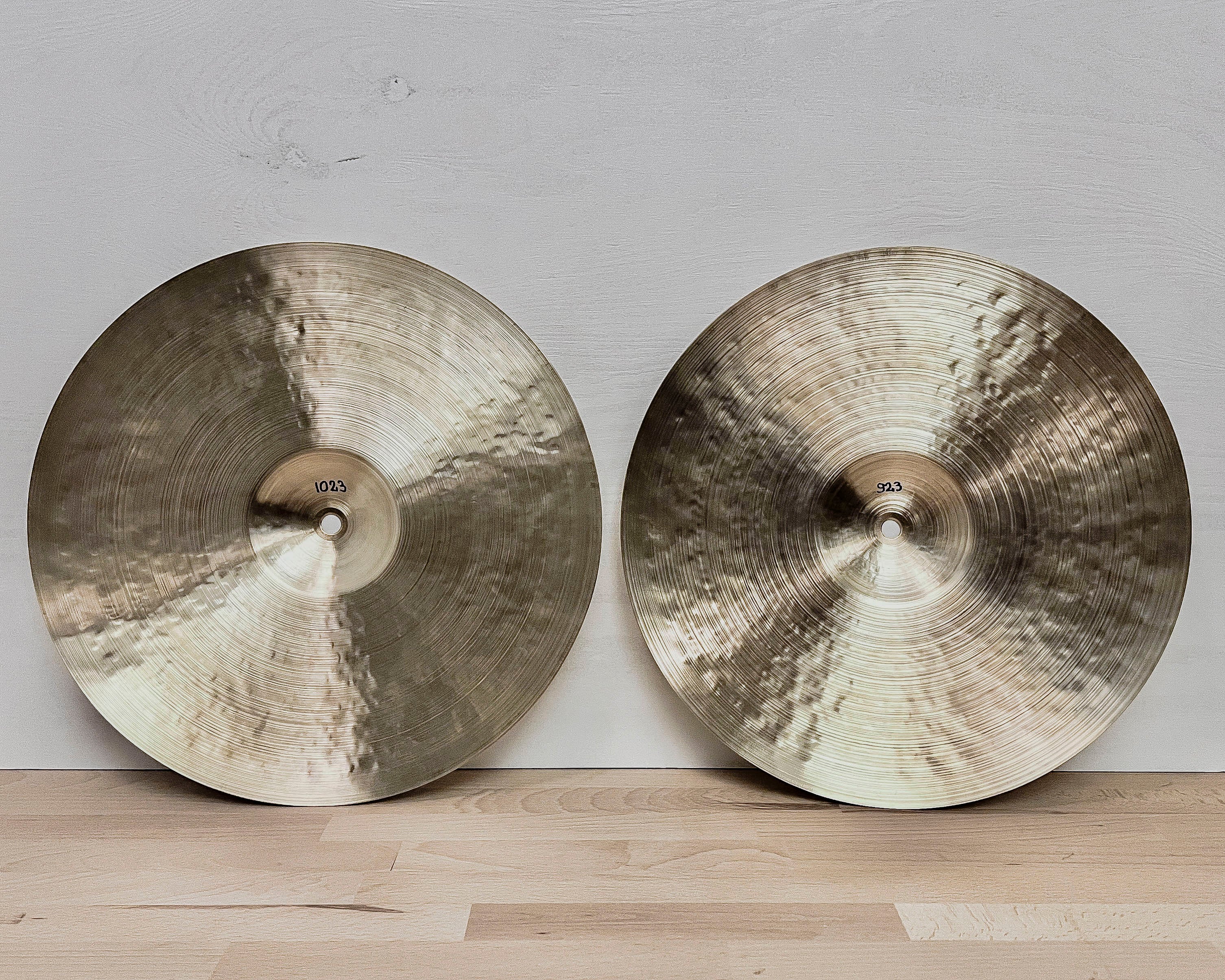 14" Hi-hats, 923 (mpb) / 1023 (mpb) grams, B20