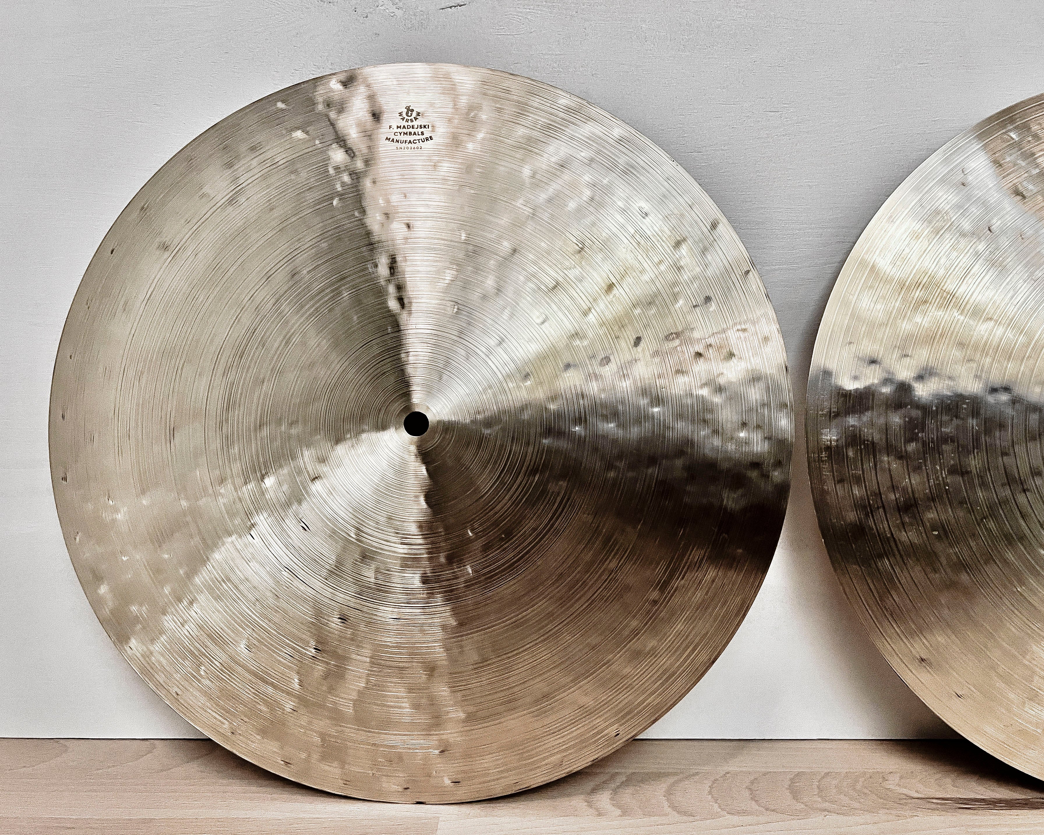 15” Hi-hats, 858 (hfb) / 1228 (Flat) grams, B20