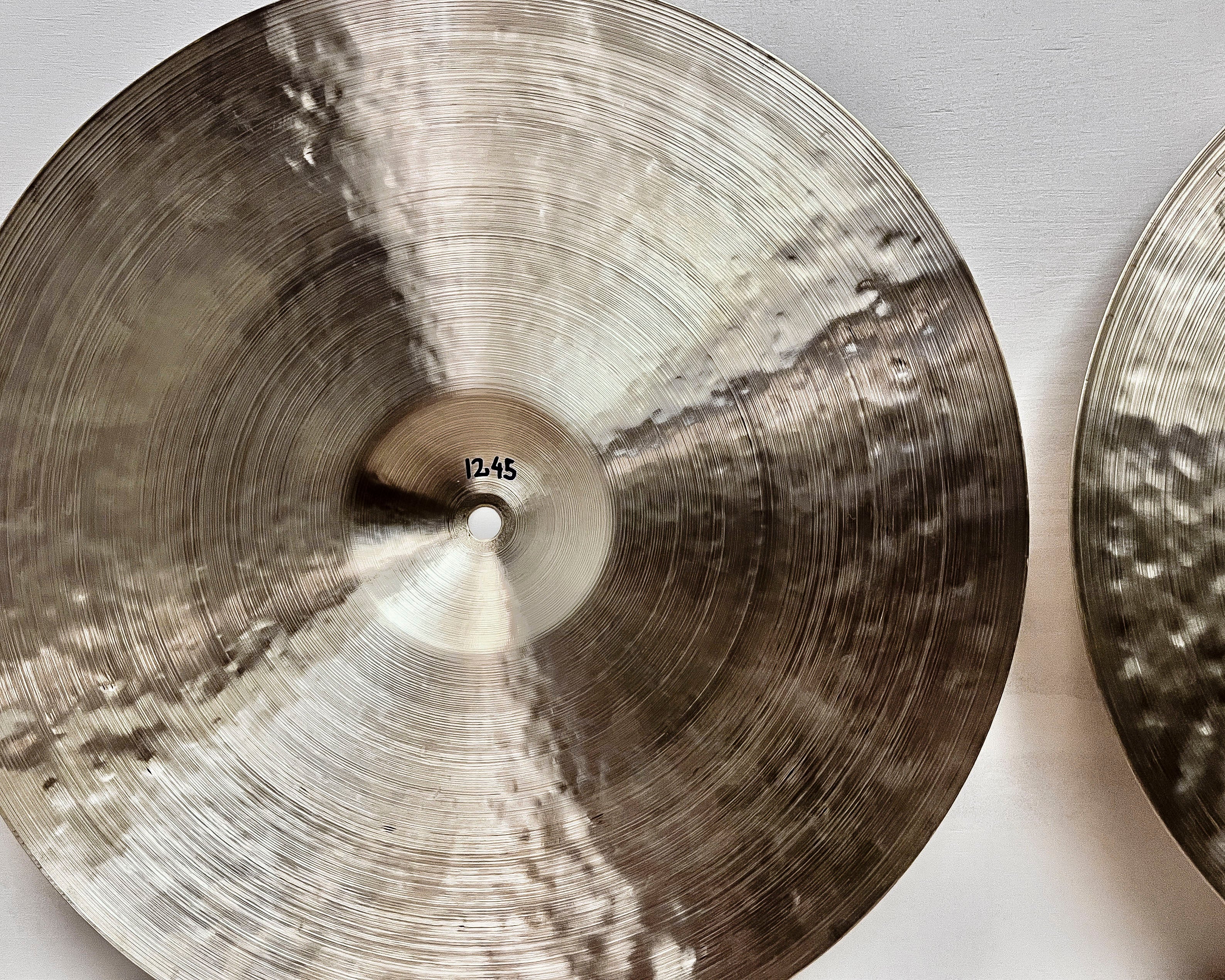 15” Hi-hats, 912 (mpb) / 1245 (mpb) grams, B20