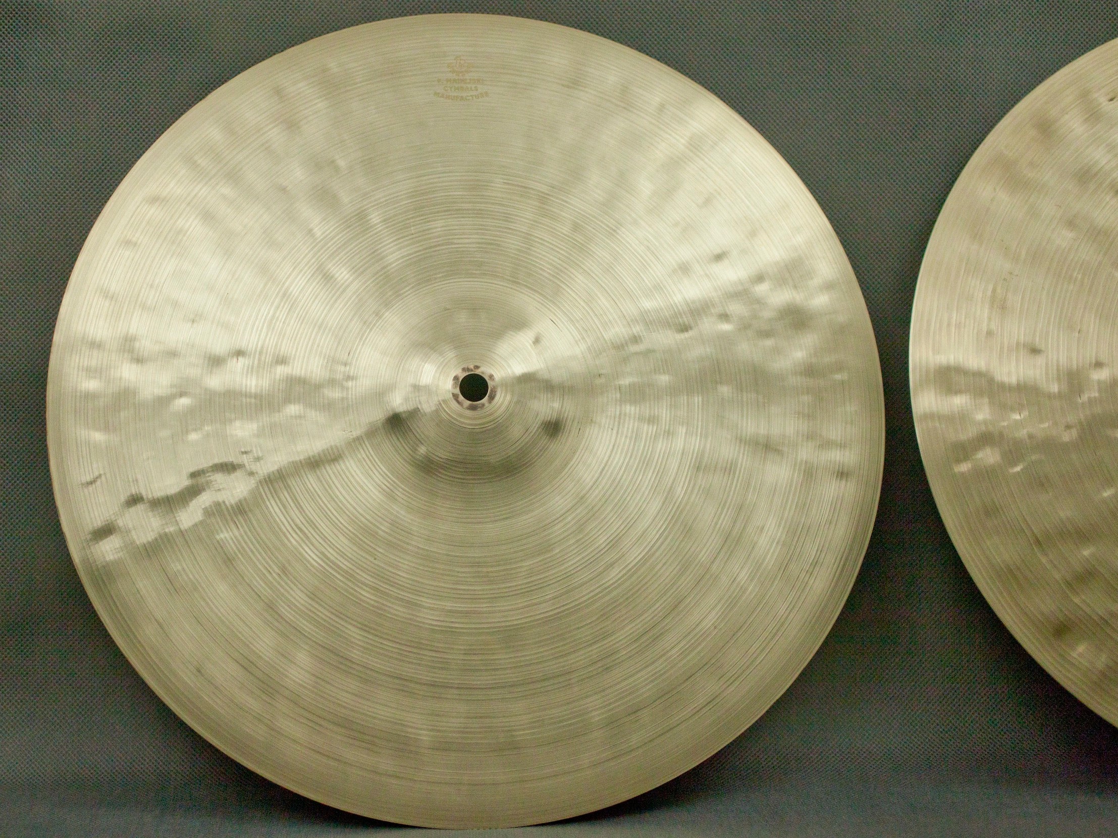 14" Hi-hats, 661 / 1172 grams, B20