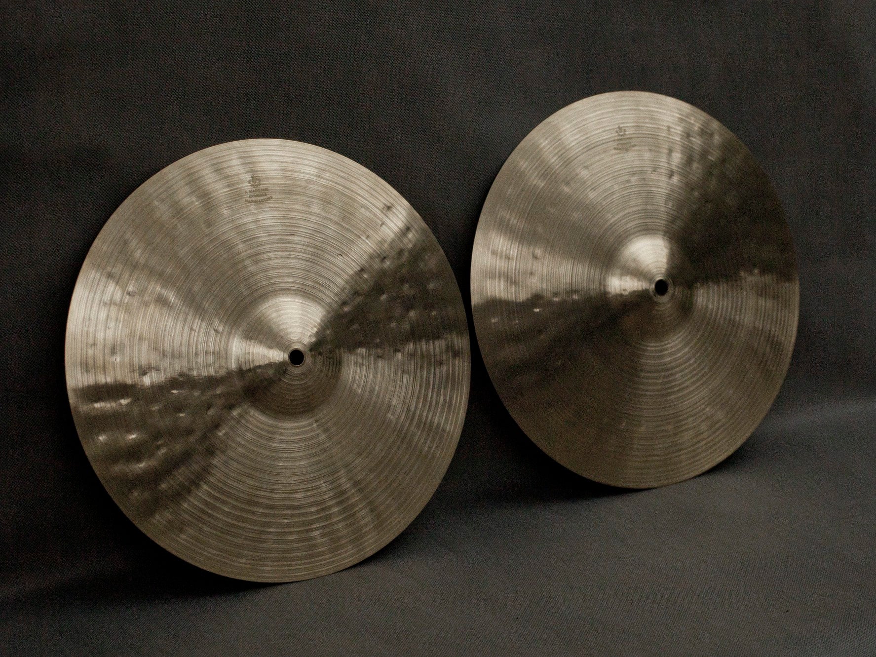 14" Hi-hats, 933 / 832 grams, B20