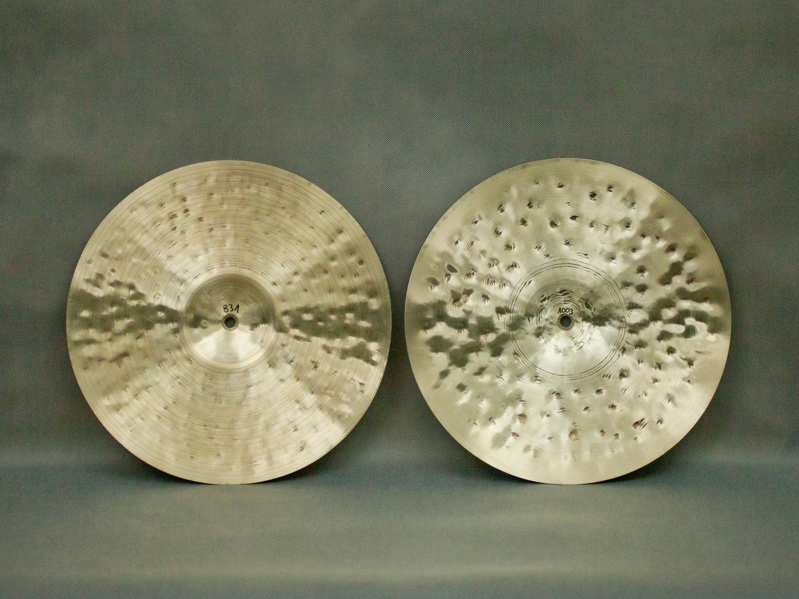 14" Hi-hats, 831 / 1003 grams, B20