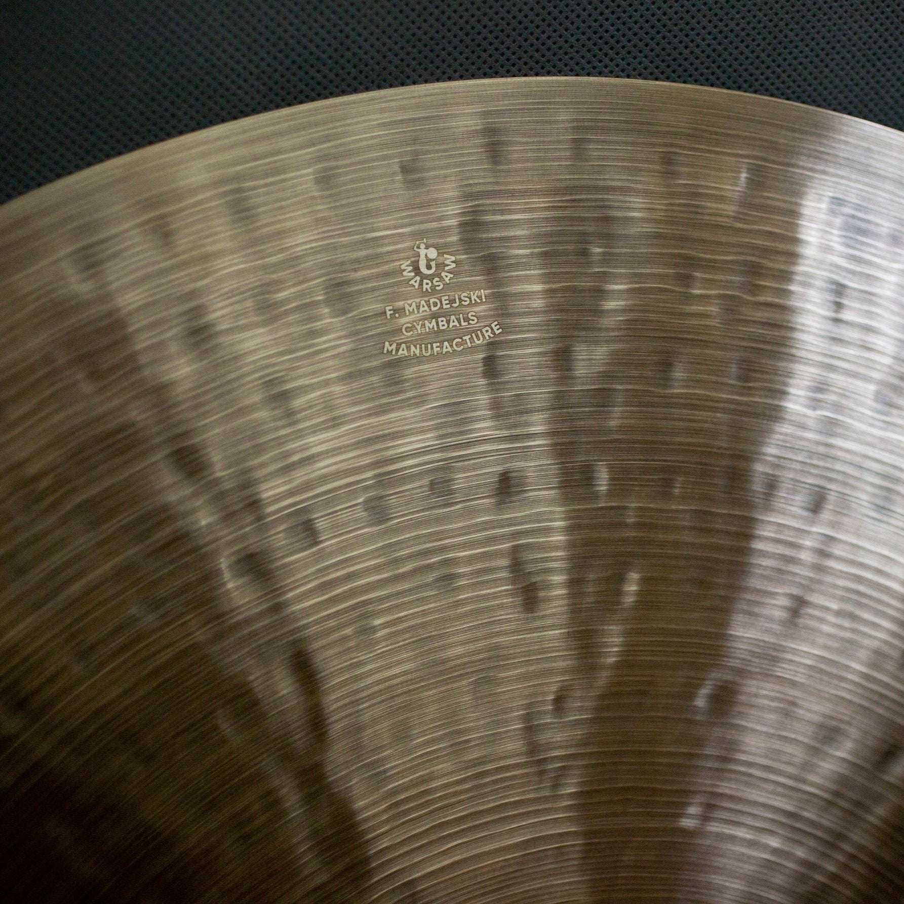 20" Ride, 1925 grams, B20
