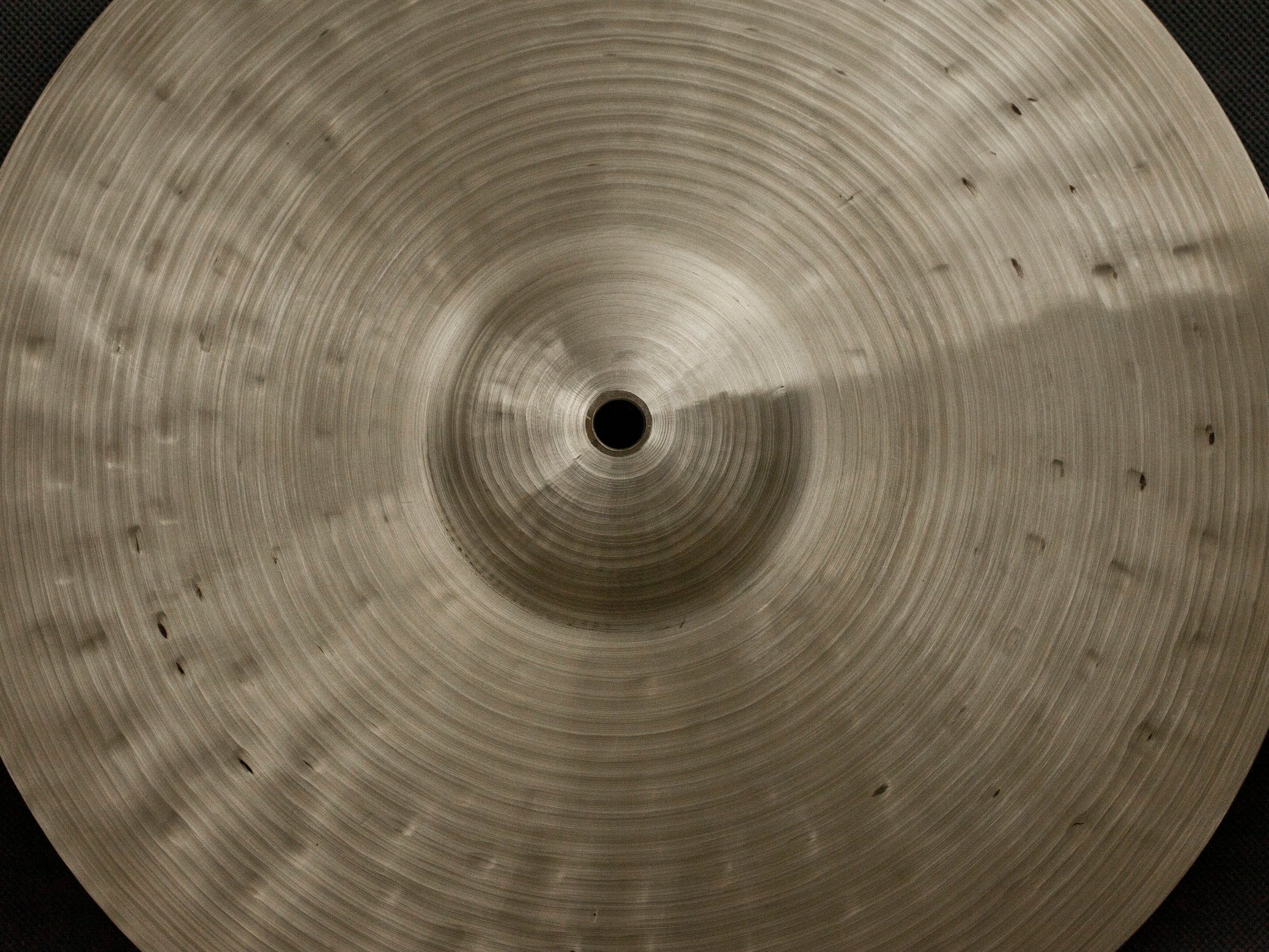 14" Hi-hats, 1099 / 942 grams, B20