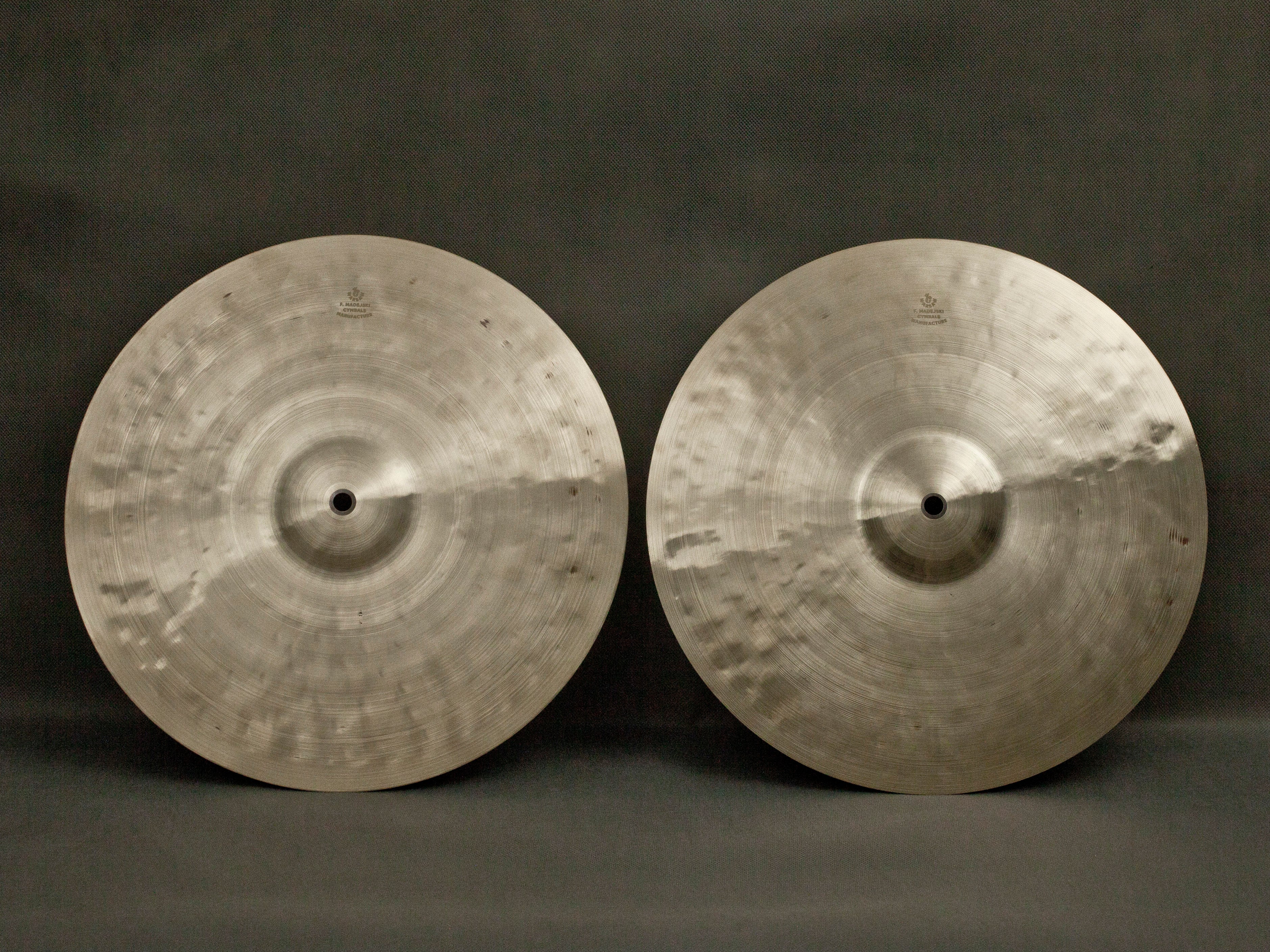 15" Hi-hats, 1126 / 941 grams, B20