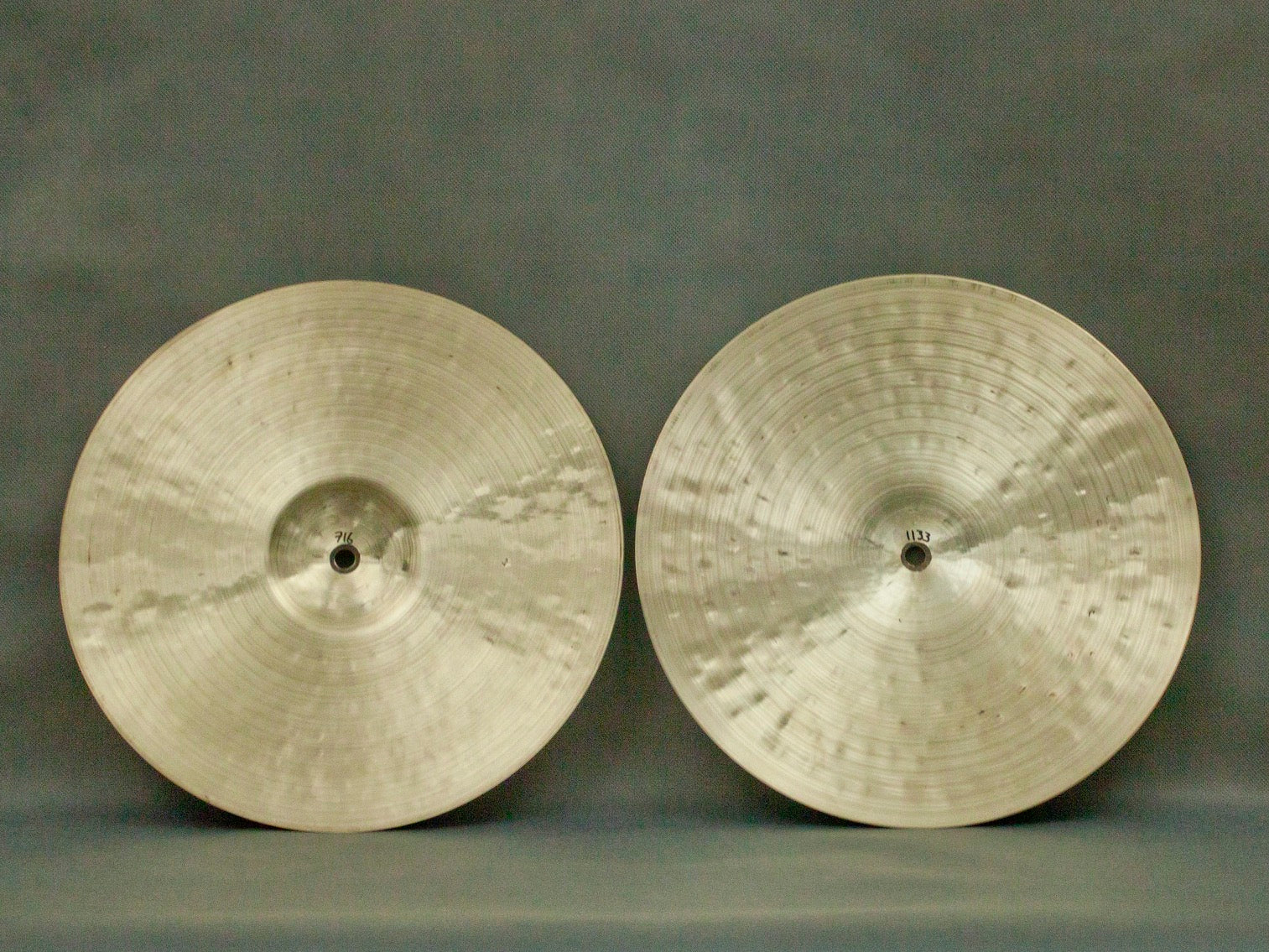 14" Hi-hats, 716 / 1133 grams, B20