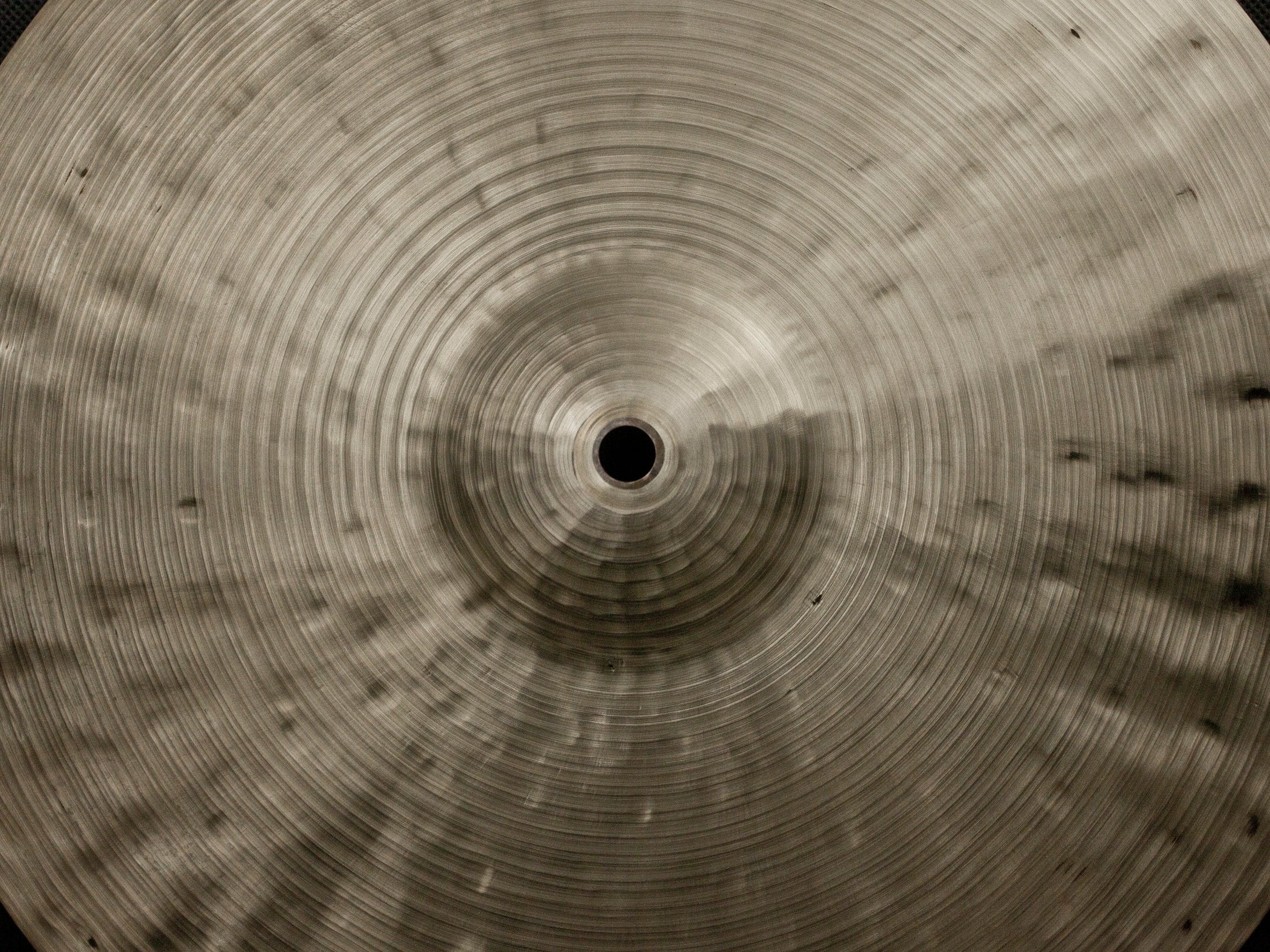 14" Hi-hats, 1099 / 942 grams, B20