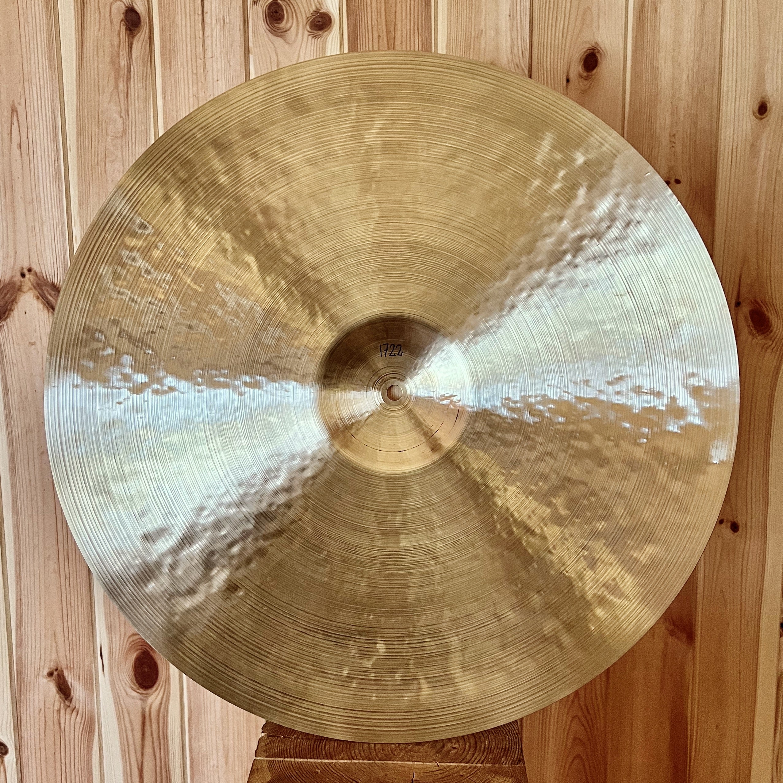20” (520 mm) Ride, 1722 grams, B20