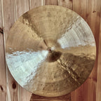 18” (461 mm) Crash / Ride, 1102 grams, B20