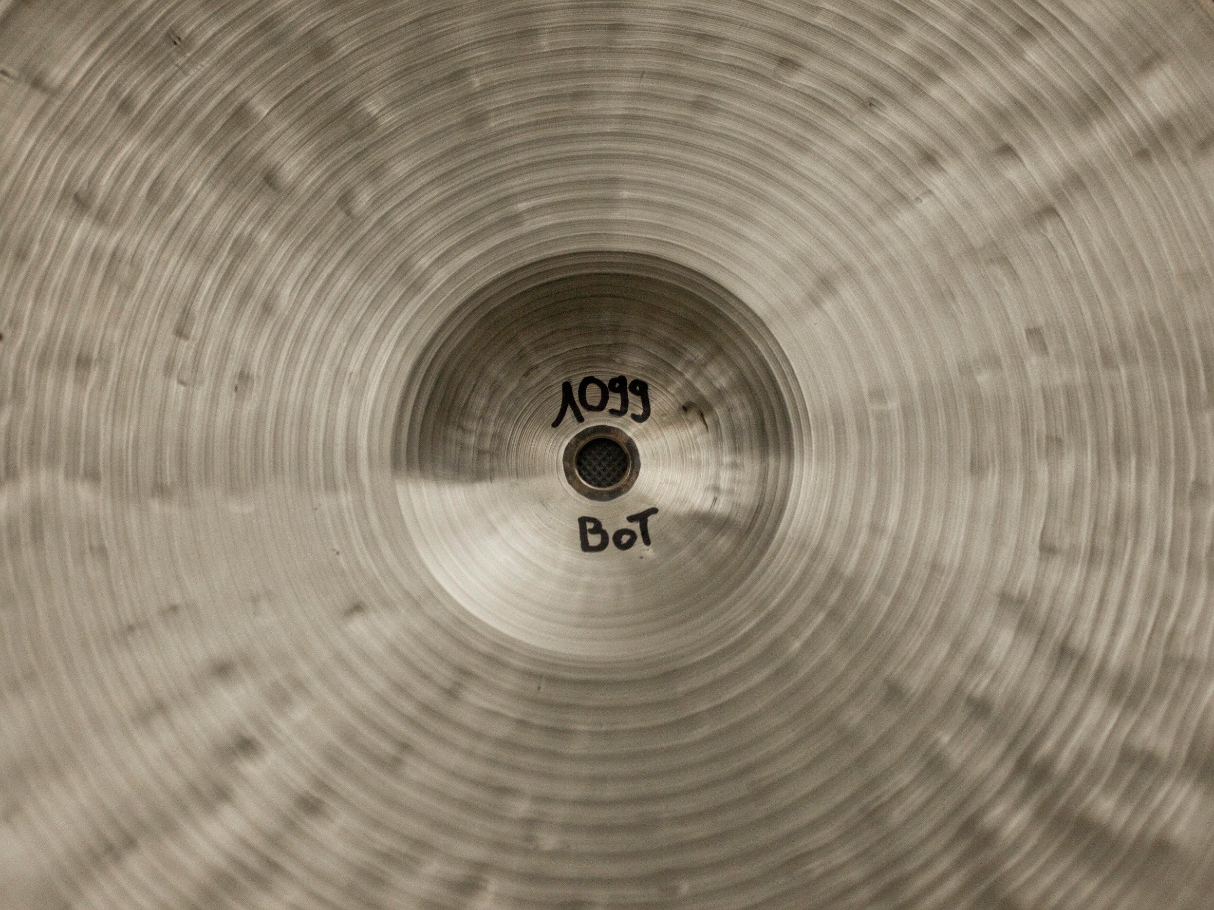 14" Hi-hats, 1099 / 942 grams, B20