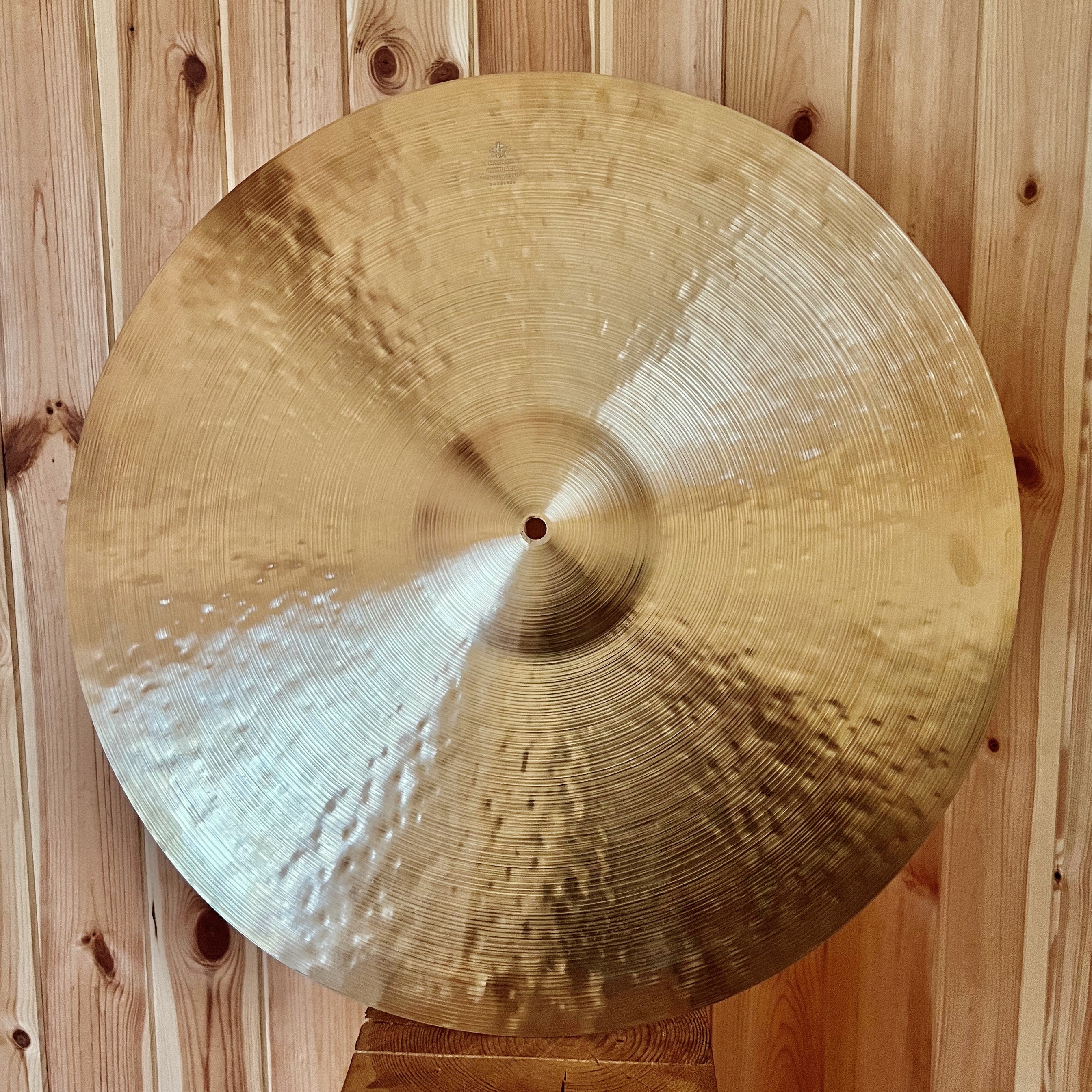 22” (563 mm) Ride, 1870 grams, B20