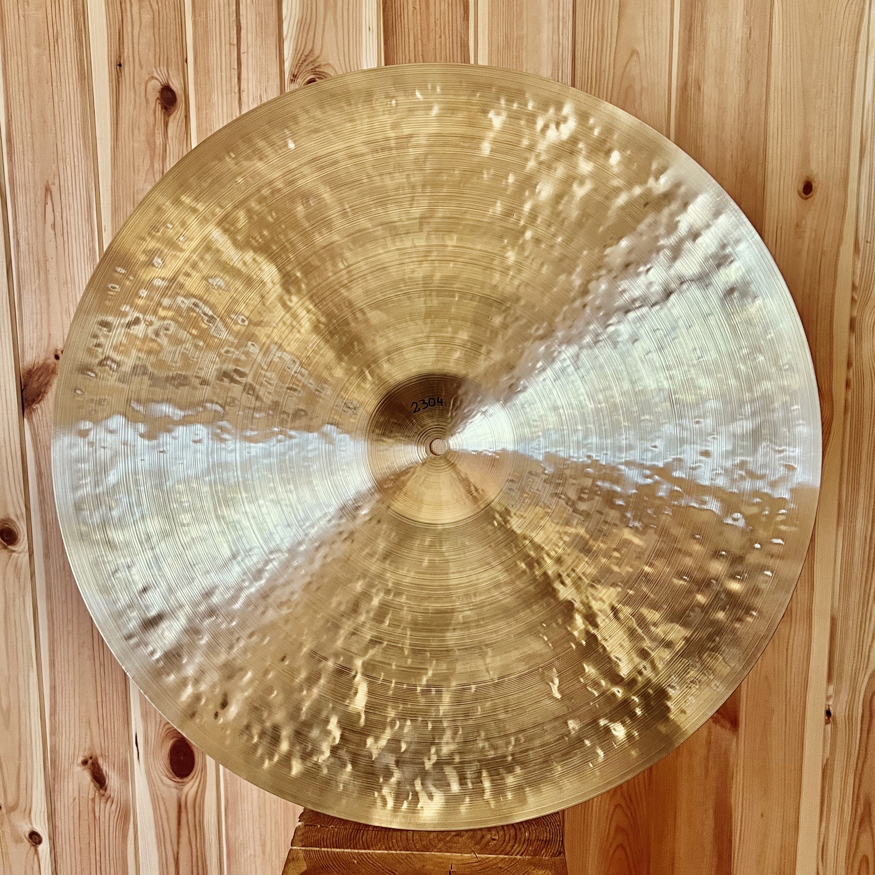 22” (564 mm) Ride, 2304 grams, B20