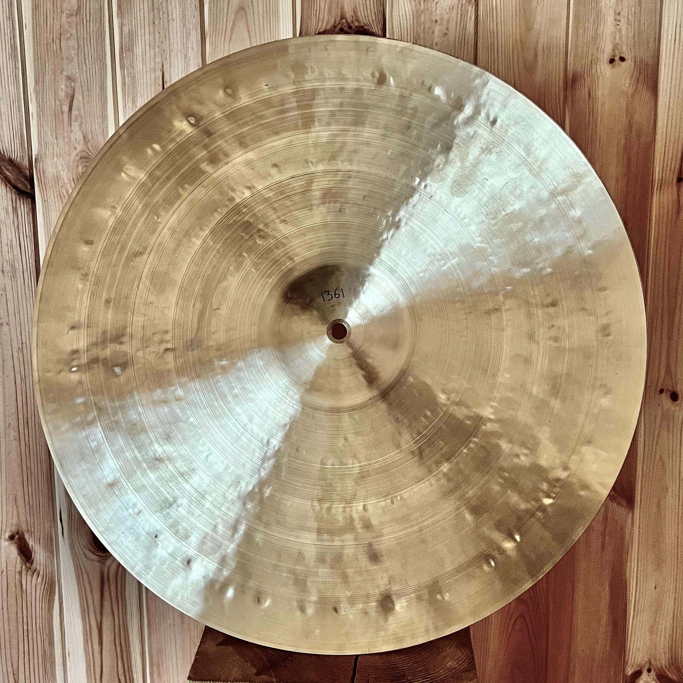 18” (461 mm) Ride 1361 grams, B20
