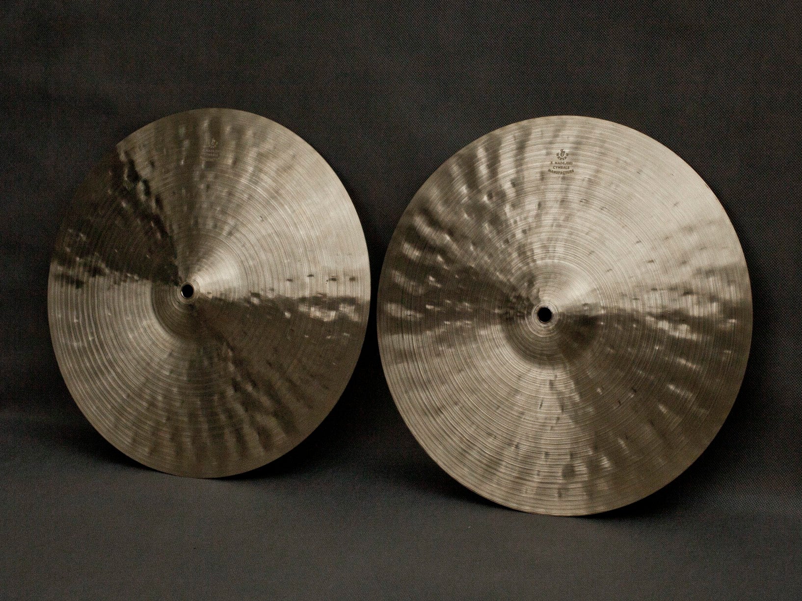 14" Hi-hats, 933 / 832 grams, B20