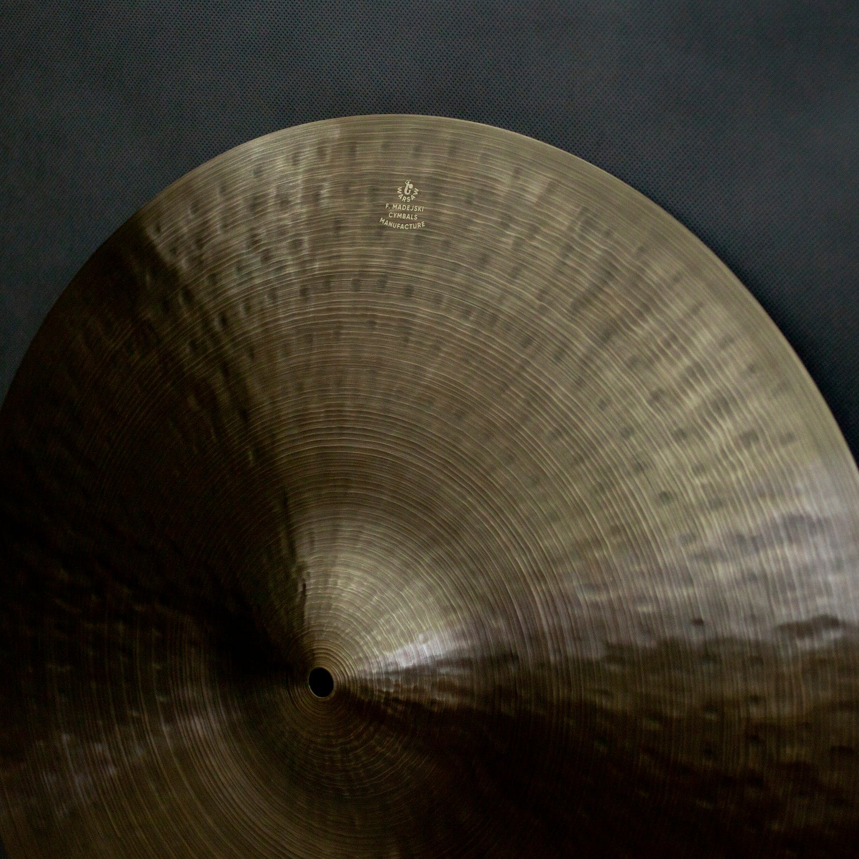 20" Ride, 1925 grams, B20