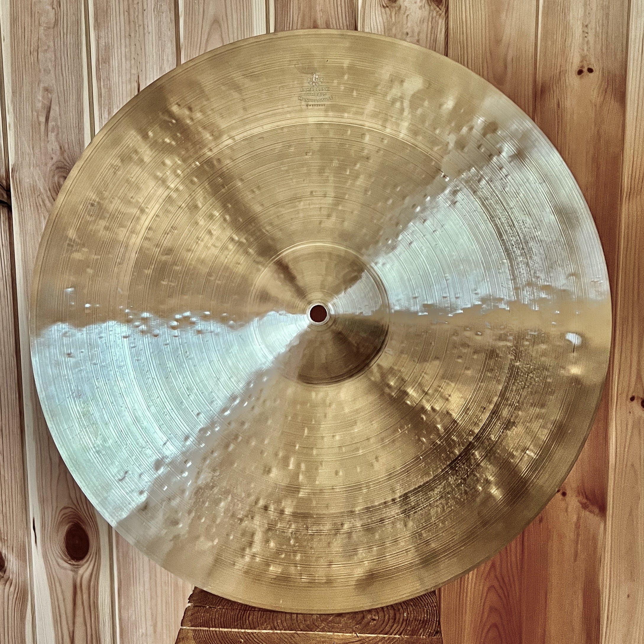 18” (461 mm) Ride 1361 grams, B20