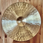 18” (461 mm) Crash / Ride, 1102 grams, B20