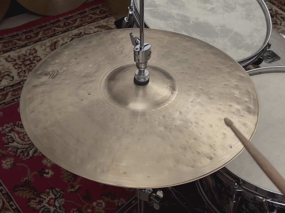 15" Hi-hats, 896 / 967 grams, B20