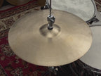 15" Hi-hats, 824 / 1217 grams, B20